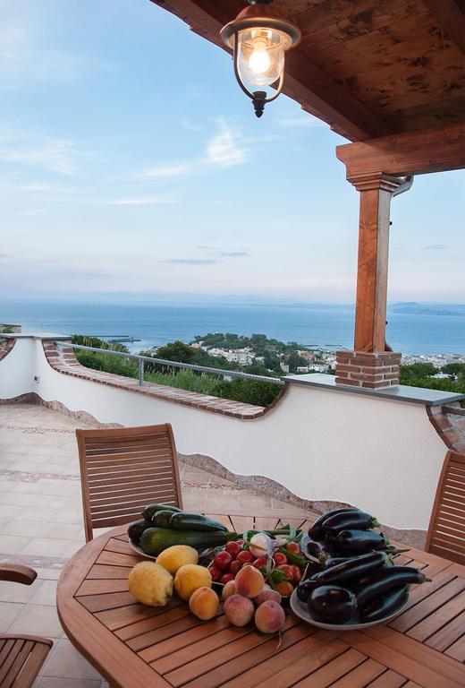 Relais Maison De Charles Panzió Ischia Kültér fotó